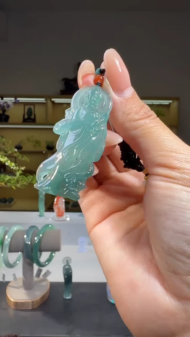 吊坠(不含链)未镶嵌翡翠观音