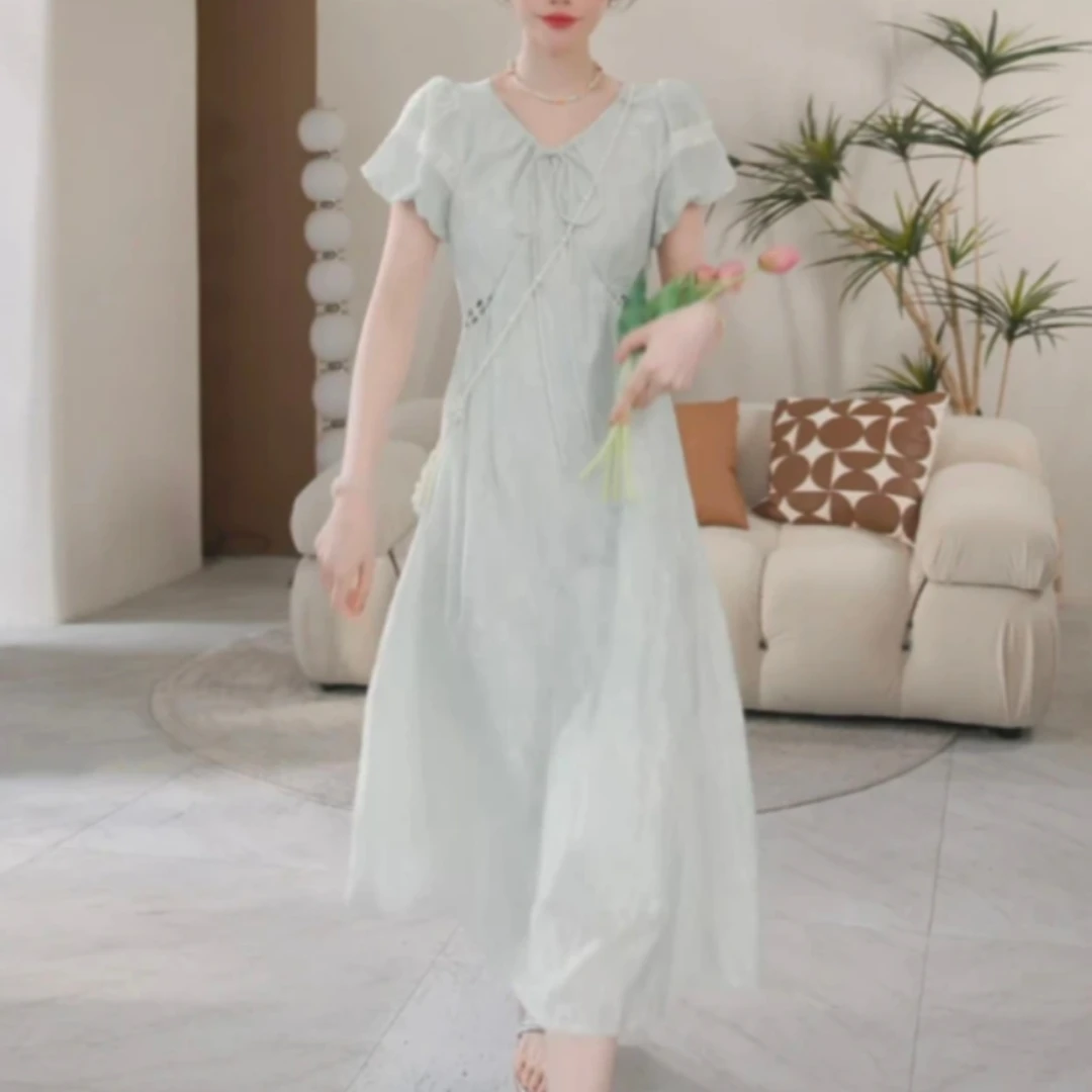 【婳芯】2025夏新品爱心刺绣假两件连衣裙25054