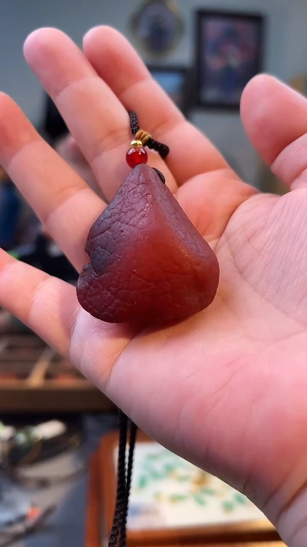 琥珀颈饰未镶嵌吊坠