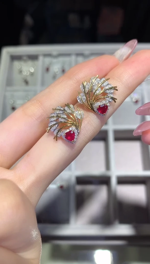 【闪购商品】红宝石耳钉18K金镶嵌耳钉-a10