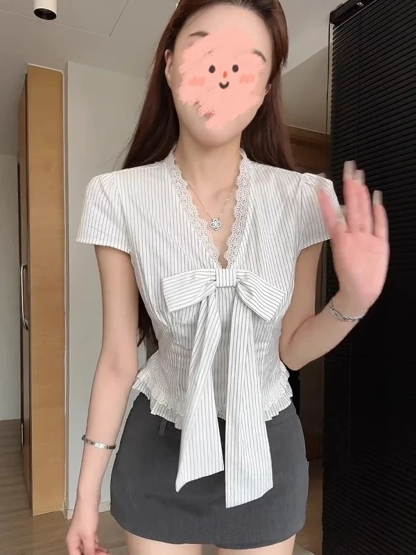 栀子清欢 蓝色条纹蝴蝶结v领衬衫上衣女装韩系简约别致百搭衬衣潮