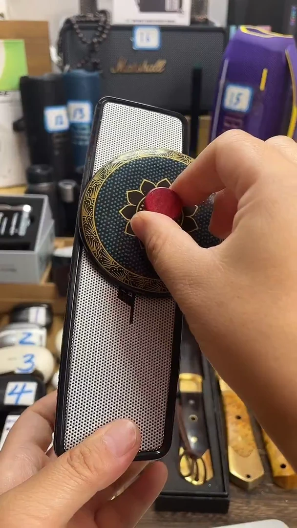 瓷片闪购商品 如图所示