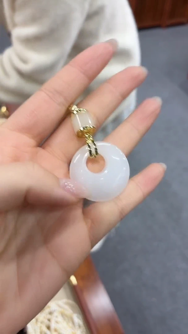 【慧慧甄选】高端轻奢手链多样性发货HF3361S