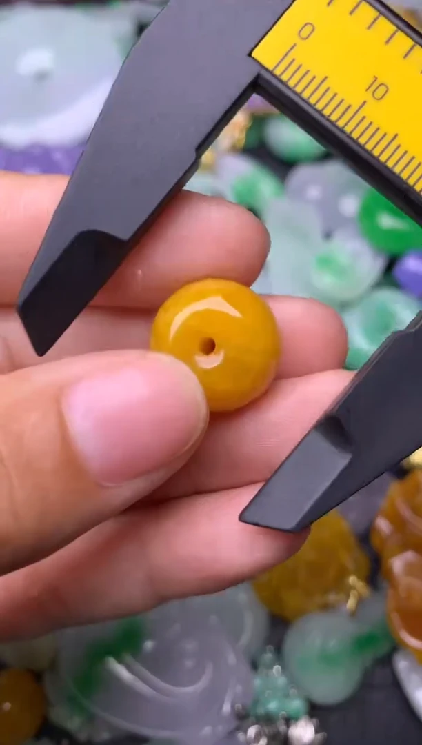 颈饰未镶嵌翡翠缅甸翡翠吊坠