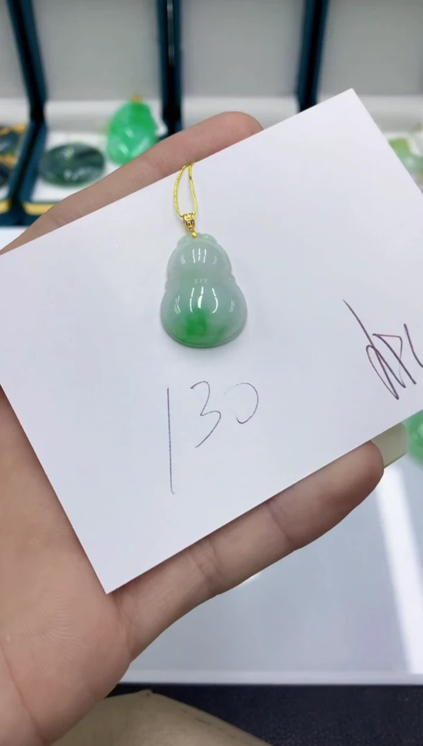 颈饰18K金镶嵌翡翠翡翠