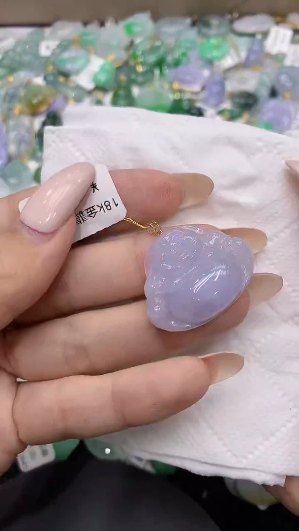 颈饰18K金镶嵌翡翠111111111111