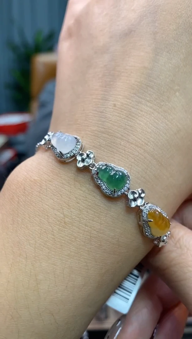 颈饰银S925镶嵌翡翠净货16635