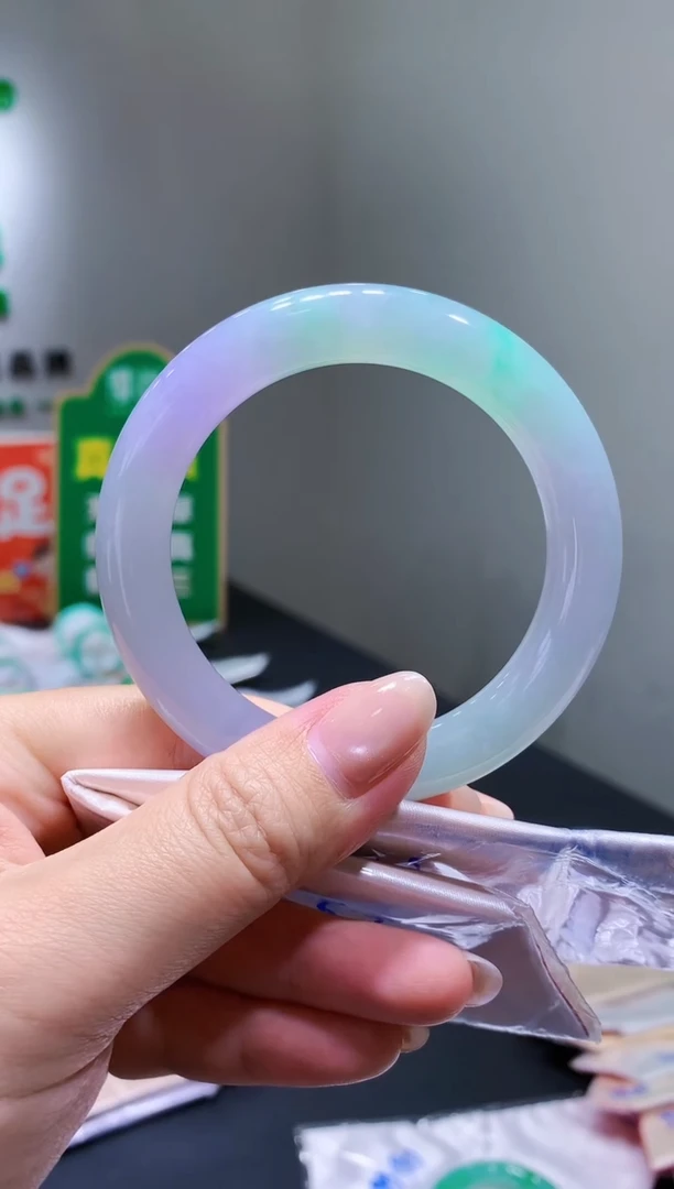 未镶嵌手镯翡翠-k16 天然缅甸A货翡翠57.5圆条