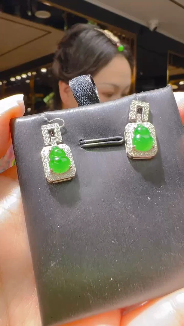 【闪购商品】翡翠耳饰银S925镶嵌003(多样性发货)