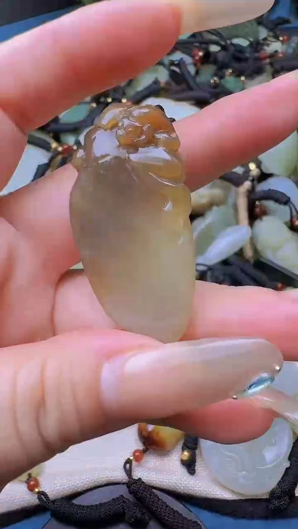 和田玉未镶嵌颈饰7