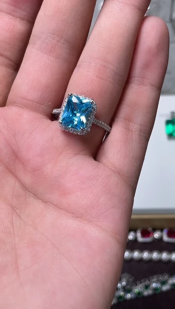 合金合成钻石蓝宝戒指