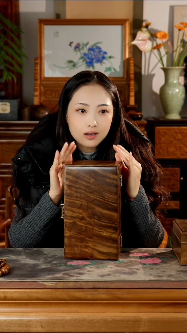 金丝楠乌木高油高密水波纹帝王黄首饰盒