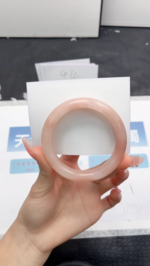 【闪购商品】石英质玉手镯未镶嵌69-54