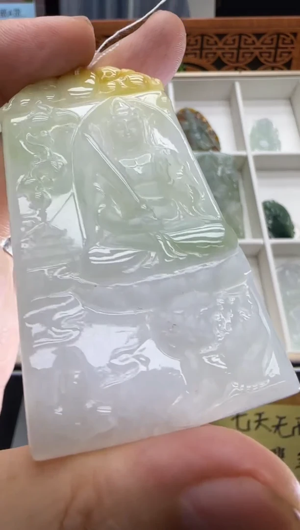 翡翠挂件未镶嵌A货翡翠多样性孤品