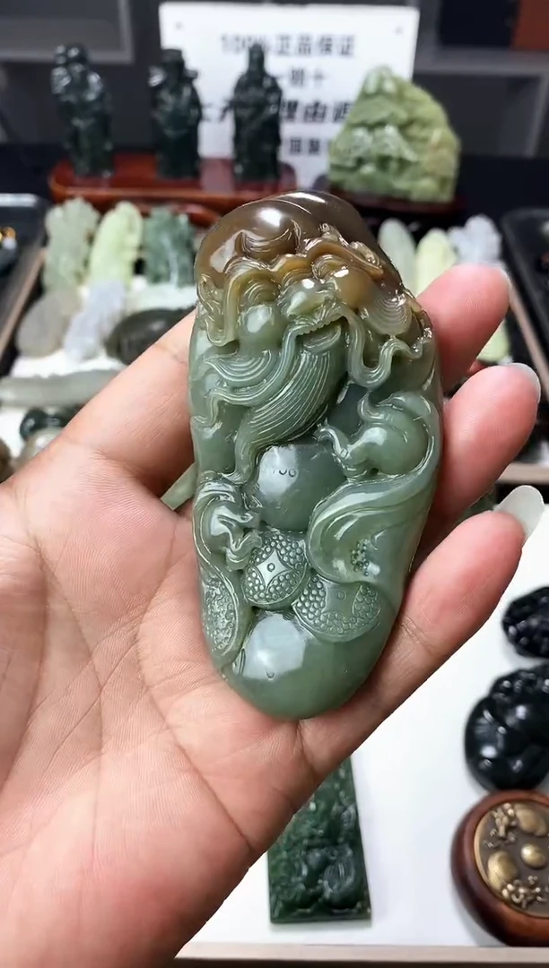 颈饰未镶嵌和田玉1