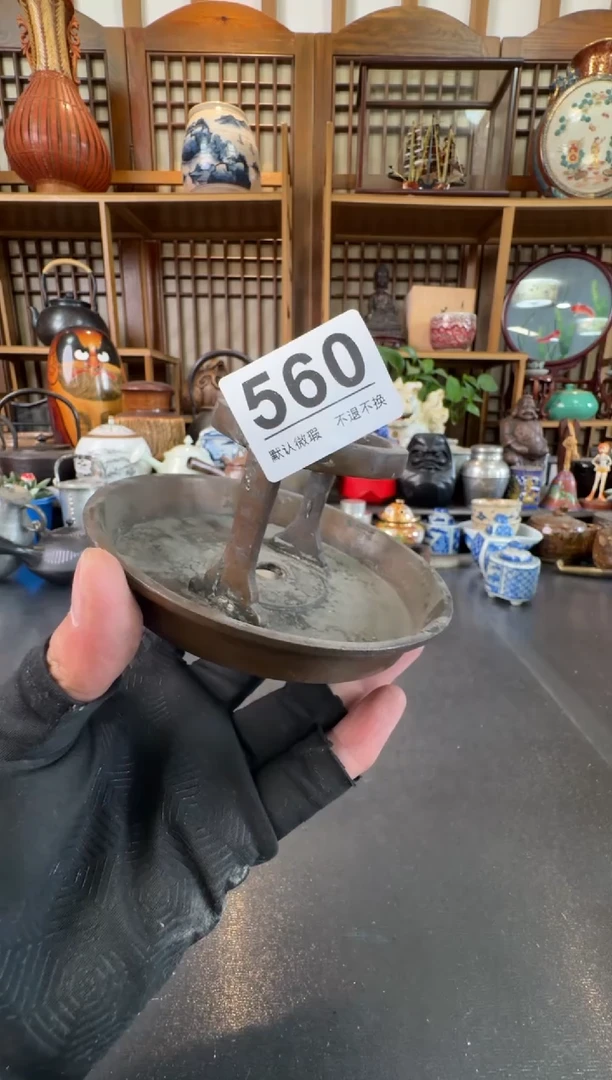 摆件  注意：回流商品，默认有瑕，不退不换。