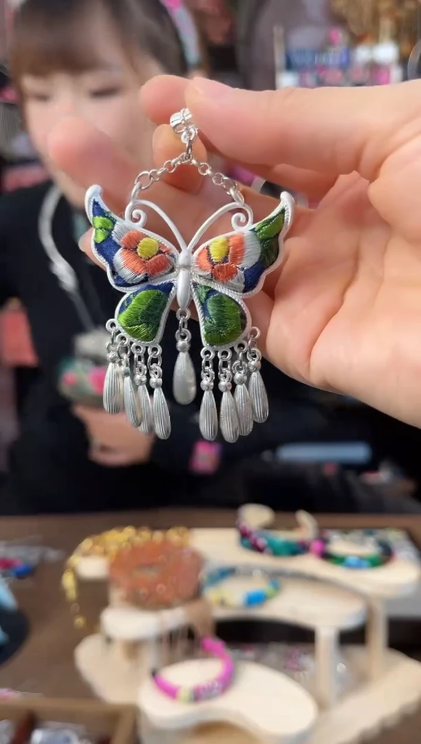 织绣民族风手工非遗老绣饰品267