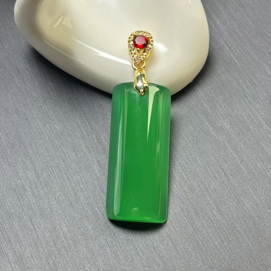 ST7751-青碧冰芙蓉玛瑙绿无事柱吊坠-配绳子