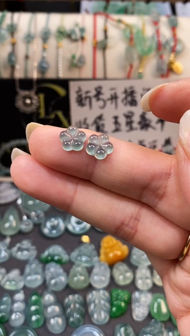 翡翠散珠小花裸石