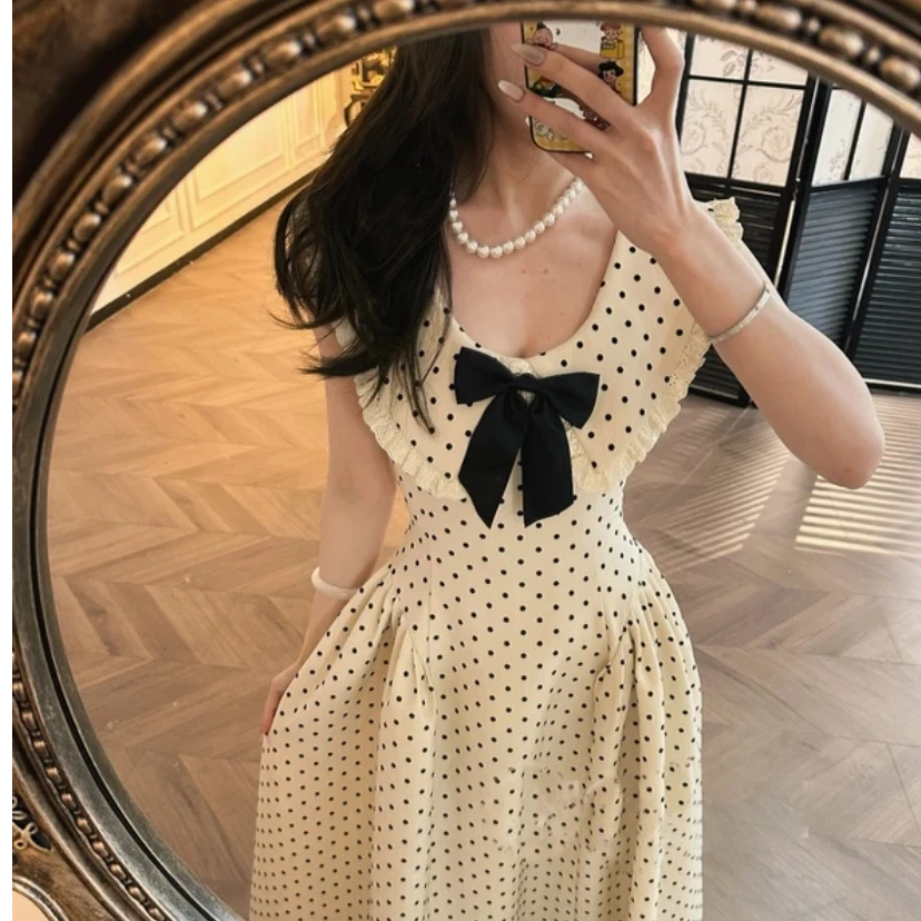 法式高级感波点蝴蝶结连衣裙女春夏季新款气质收腰捏褶绝美长裙子