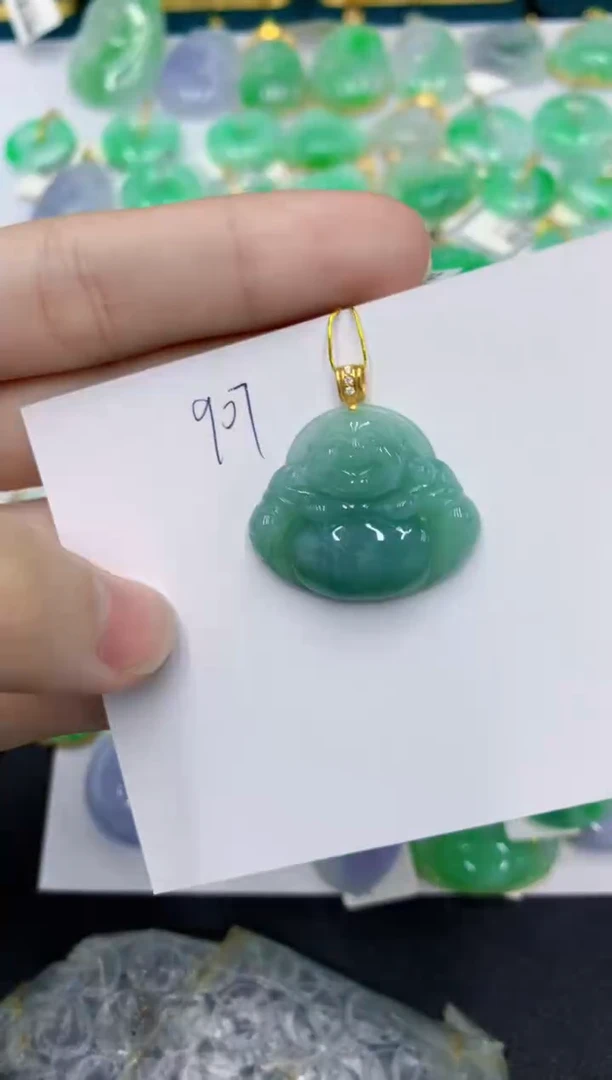 颈饰未镶嵌翡翠 翡翠