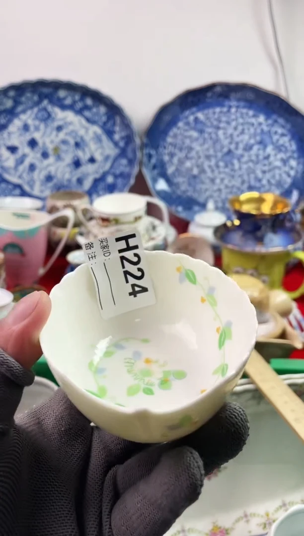 瓷片你****吗77777777777 H224