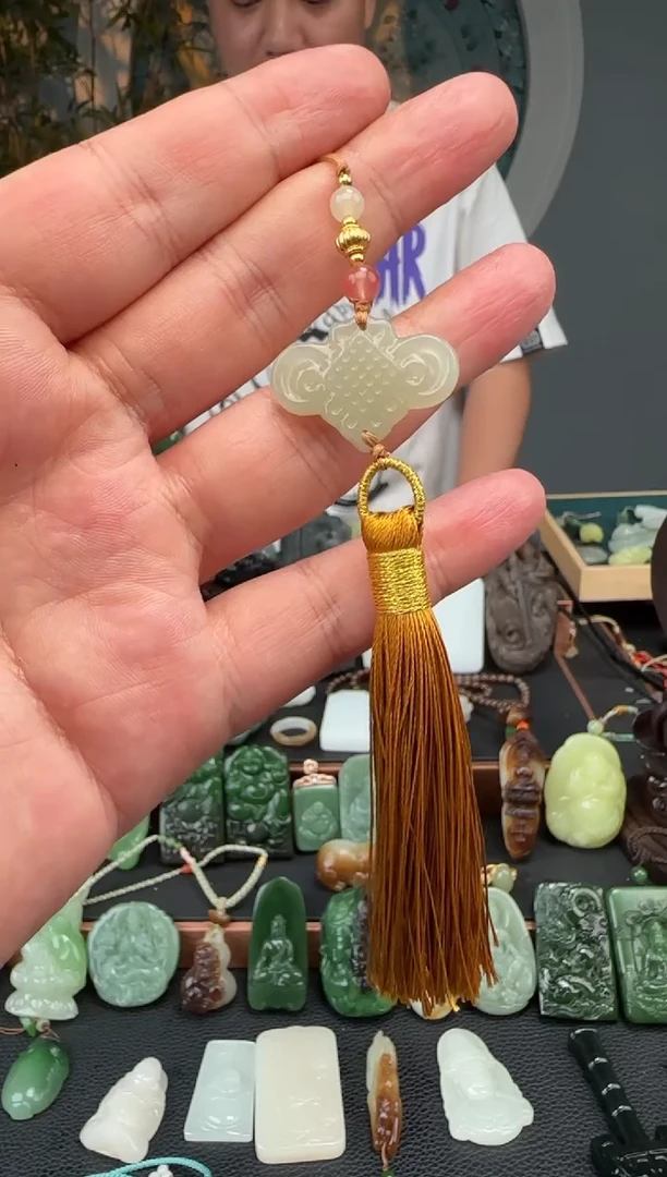 和田玉未镶嵌颈饰和田玉