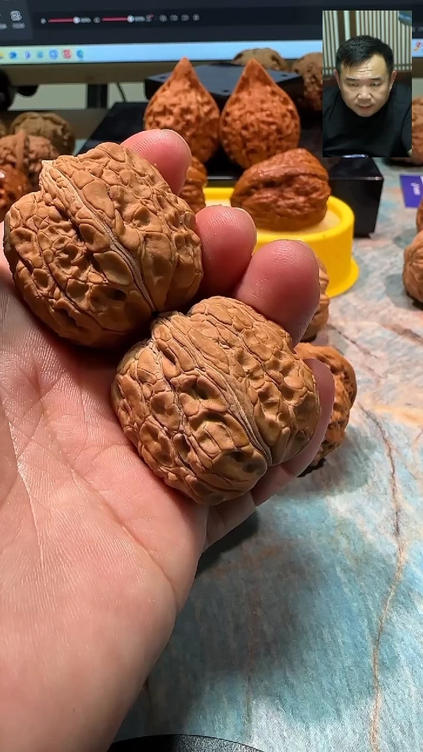 吊坠文玩核桃机**～机智狮子