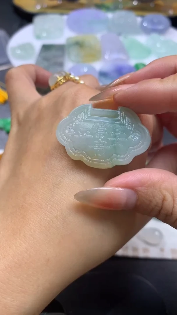 【闪购商品】定制翡翠未镶嵌翡翠