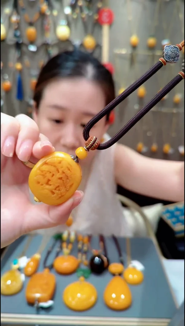 蜜蜡未镶嵌珠宝奇石﹣F260蜜蜡吊坠