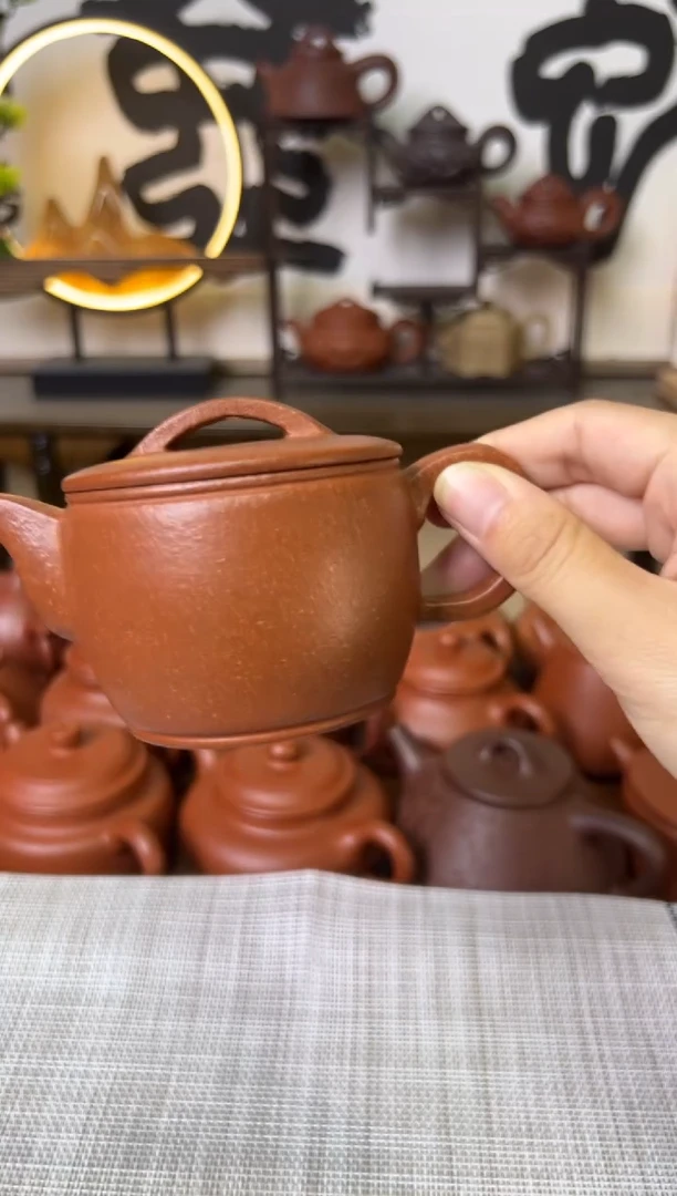 茶壶段泥独壶黄降坡汉瓦壶150CC