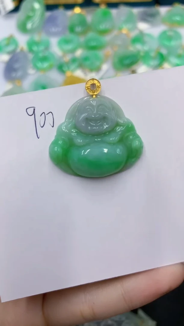 颈饰18K金镶嵌翡翠 翡翠