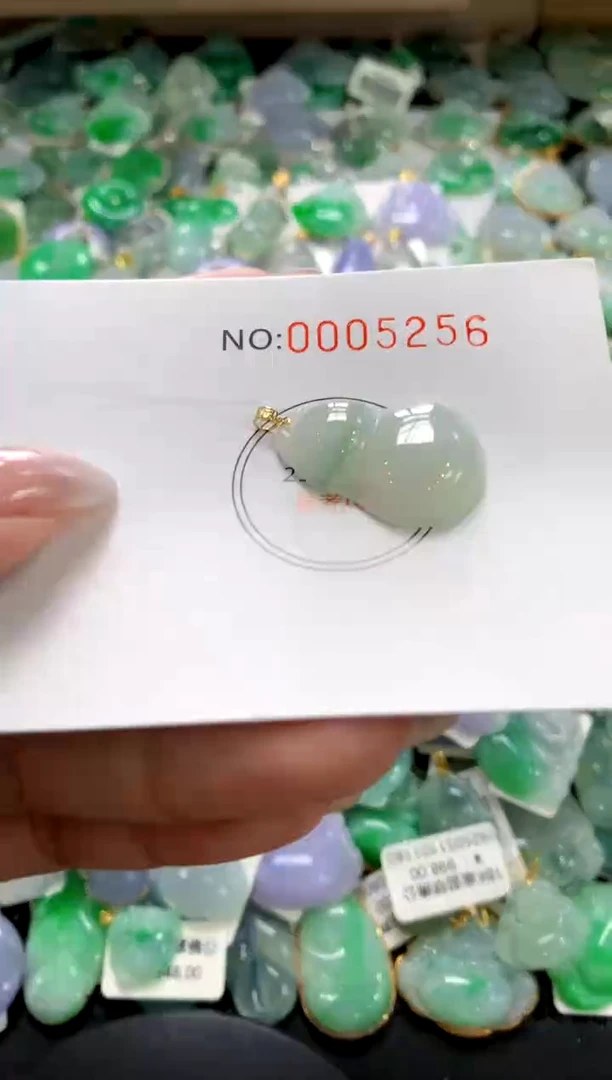 颈饰未镶嵌翡翠111111111