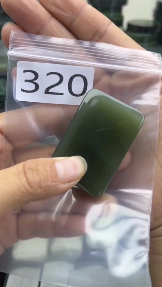 未镶嵌和田玉珠宝半成品牌子