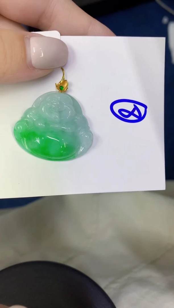 颈饰18K金镶嵌翡翠缅甸天然翡翠A货