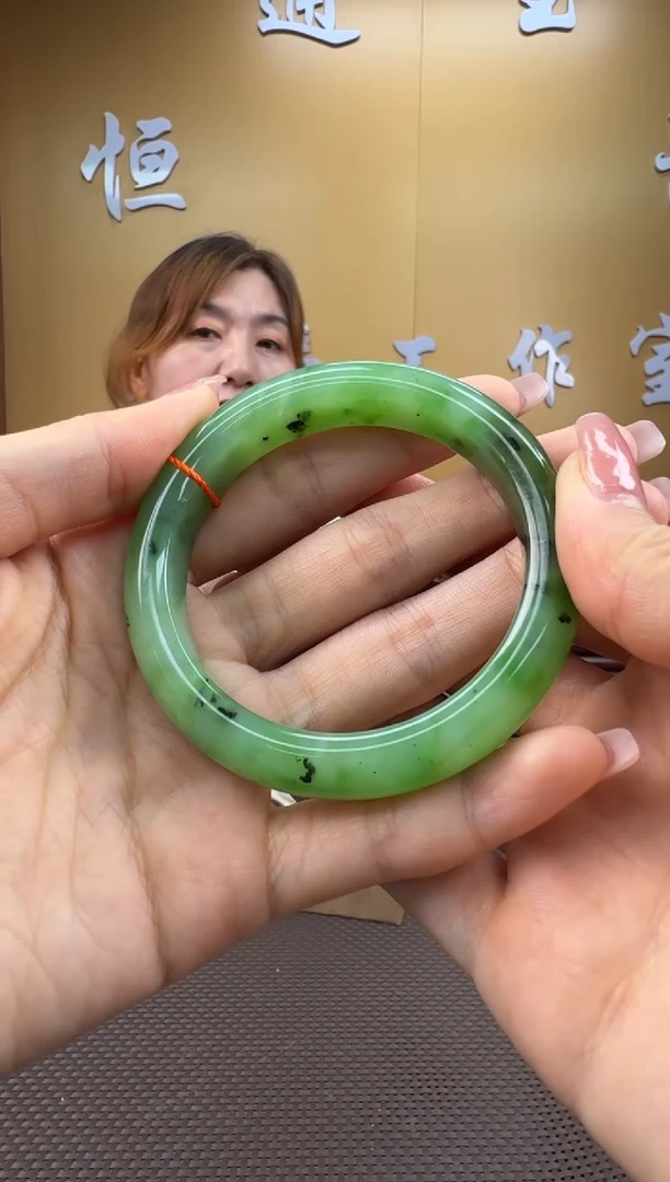 颈饰未镶嵌和田玉手镯54