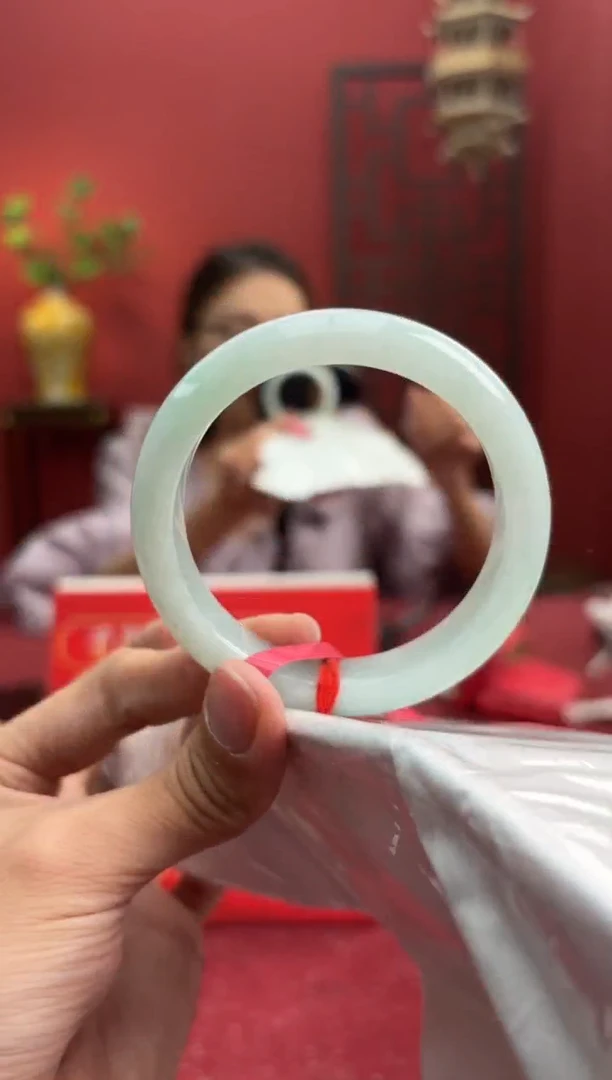 未镶嵌手镯翡翠翡翠手镯