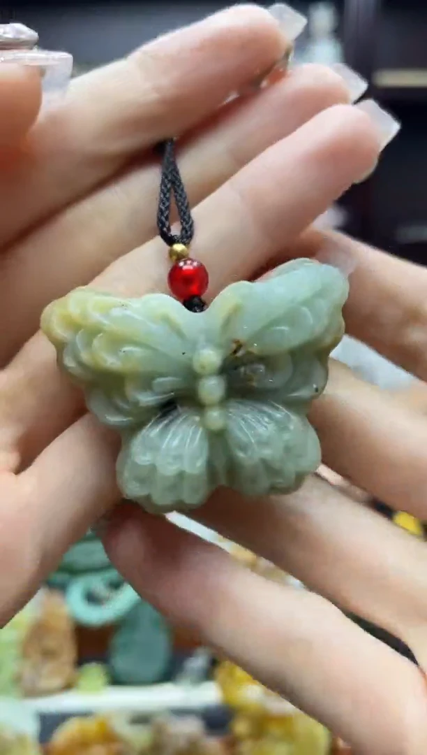 未镶嵌岫玉吊坠·