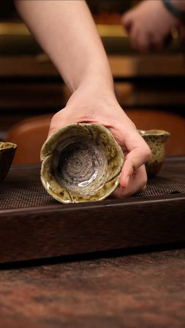 茶壶紫砂粉色杯子