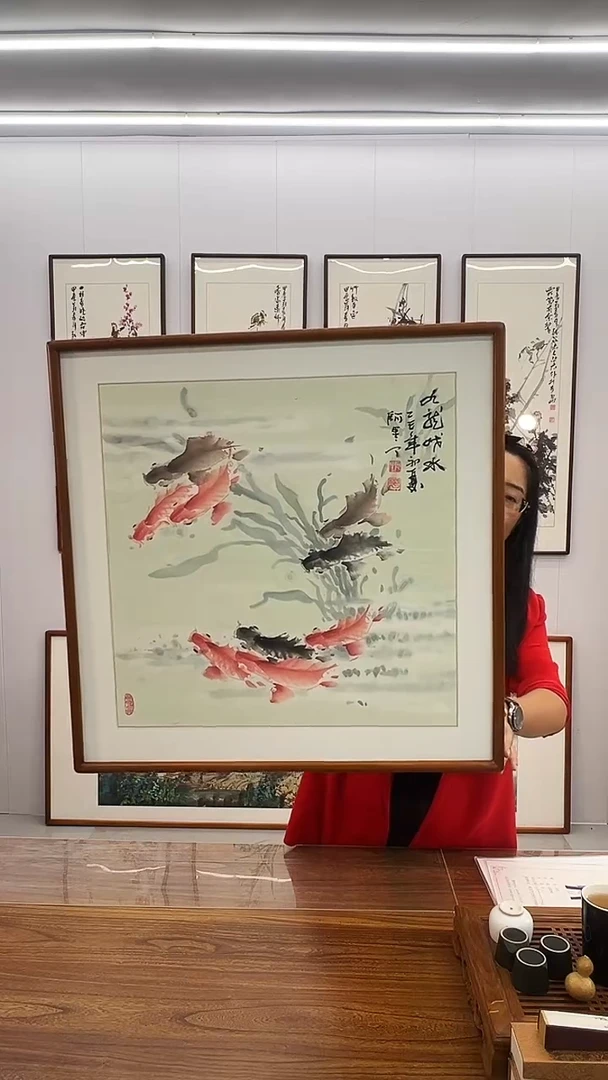 国画60*60 九龙戏水