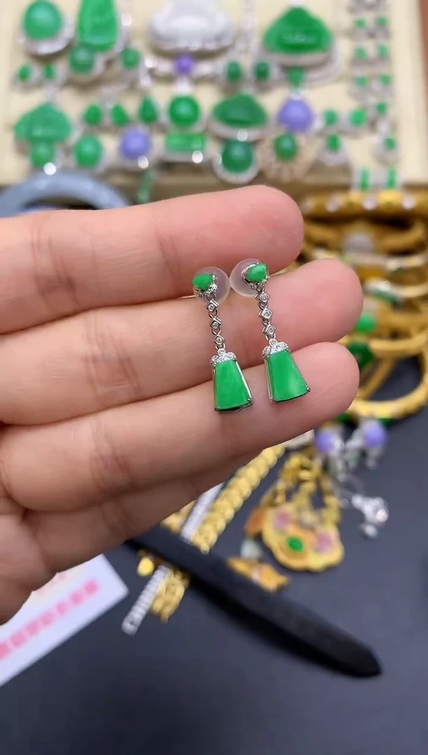 18K金镶嵌翡翠耳饰248-中国好珍宝