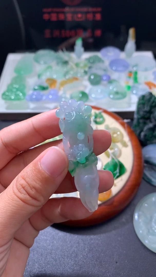 未镶嵌定制翡翠