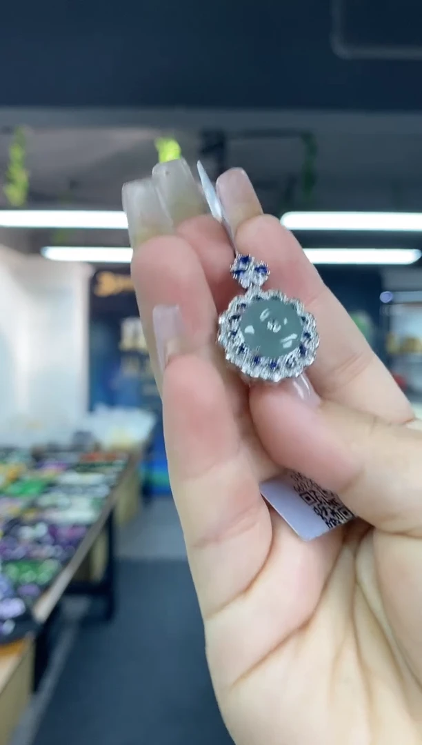 翡翠未镶嵌吊坠(不含链)多样性发其一颜色微差