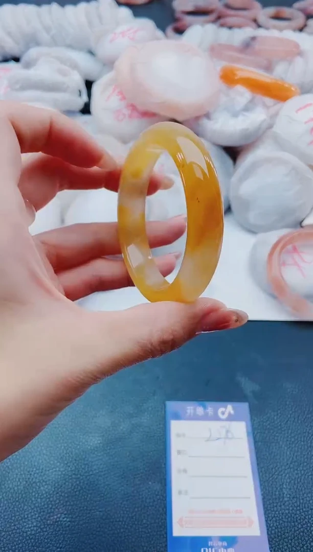 未镶嵌手镯石英质玉L276-55-56