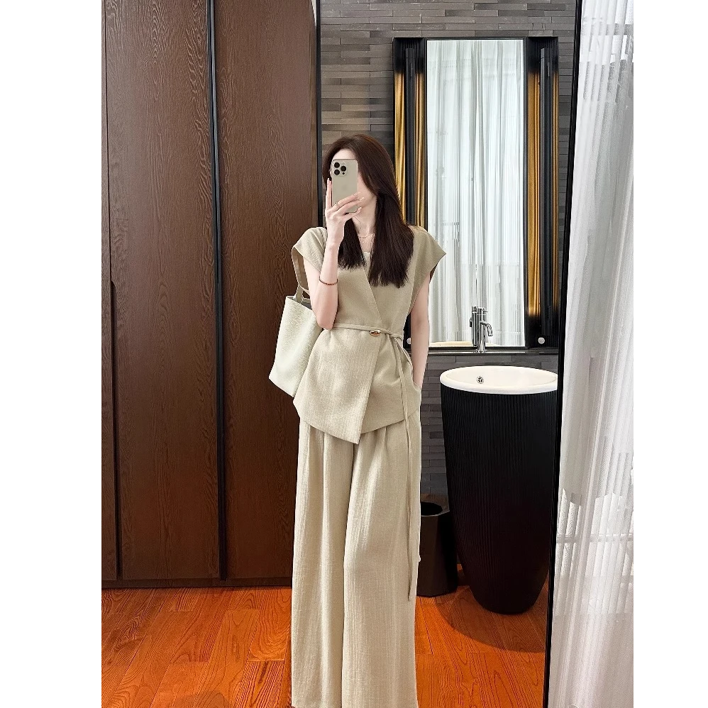 〈纪朵研〉0954高智感通勤~办公室通勤OL！卡其色休闲时尚套装女