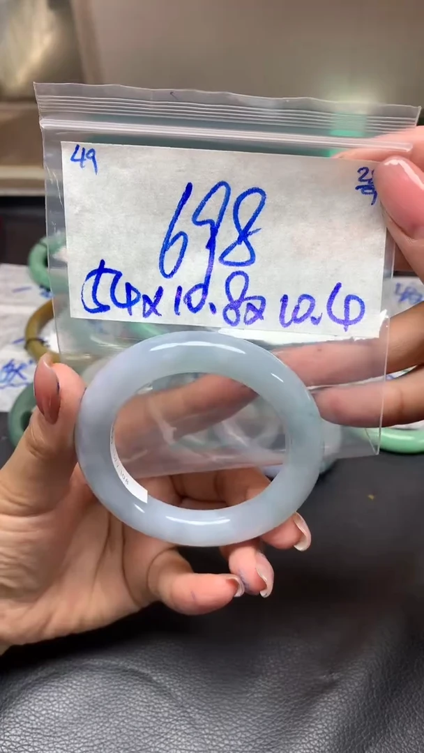 未镶嵌定制翡翠49毛货需精细抛光手镯拍一发一