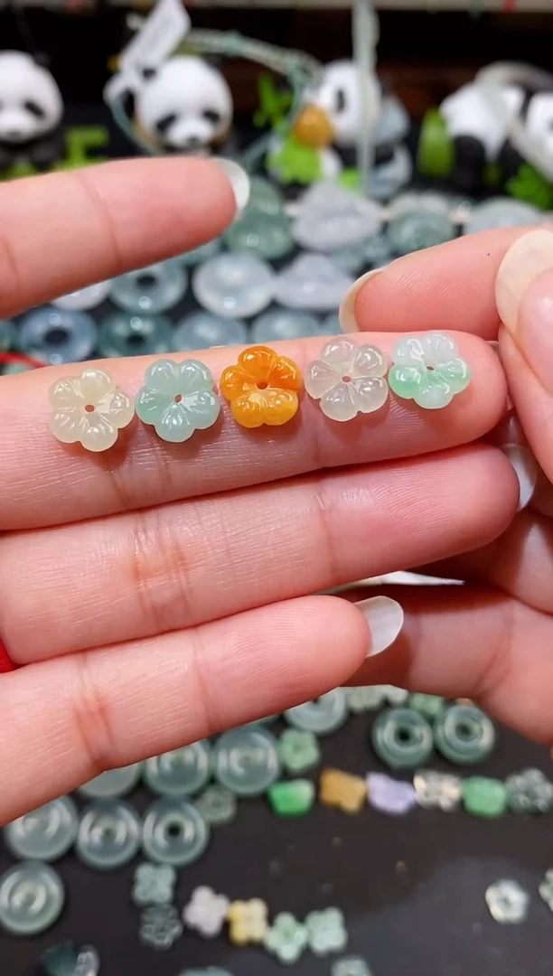 散珠翡翠翡翠冰种花花组合