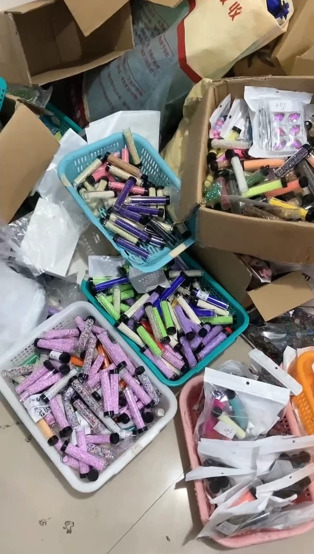 玻璃0979古董珠颜色混发1瓶