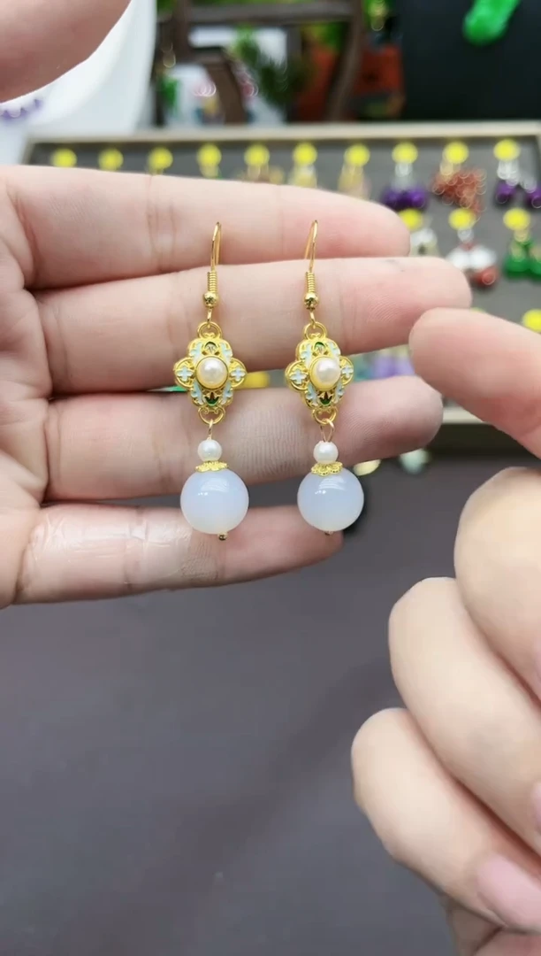 【闪购商品】玛瑙/玉髓耳钉银S925镶嵌325000