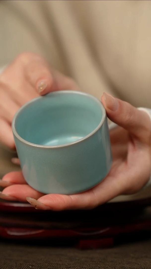 樊立大师款 扳指杯带底款